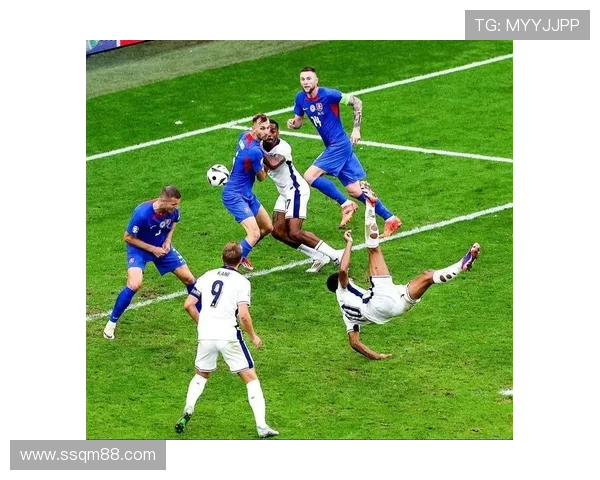 黑子足球传奇：从街头少年到世界巅峰巨星的逆袭之路